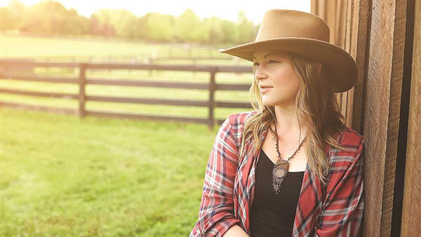 Crystal Bowersox grateful to be 'Alive' and well